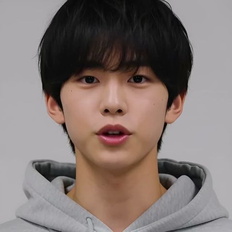 湊 候选 B · 少年感甜系